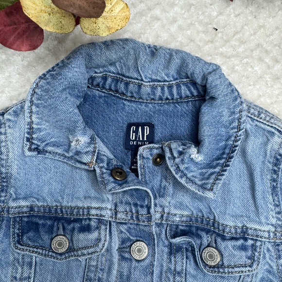 GAP | Denim Girls Jacket - Picture 2 of 8